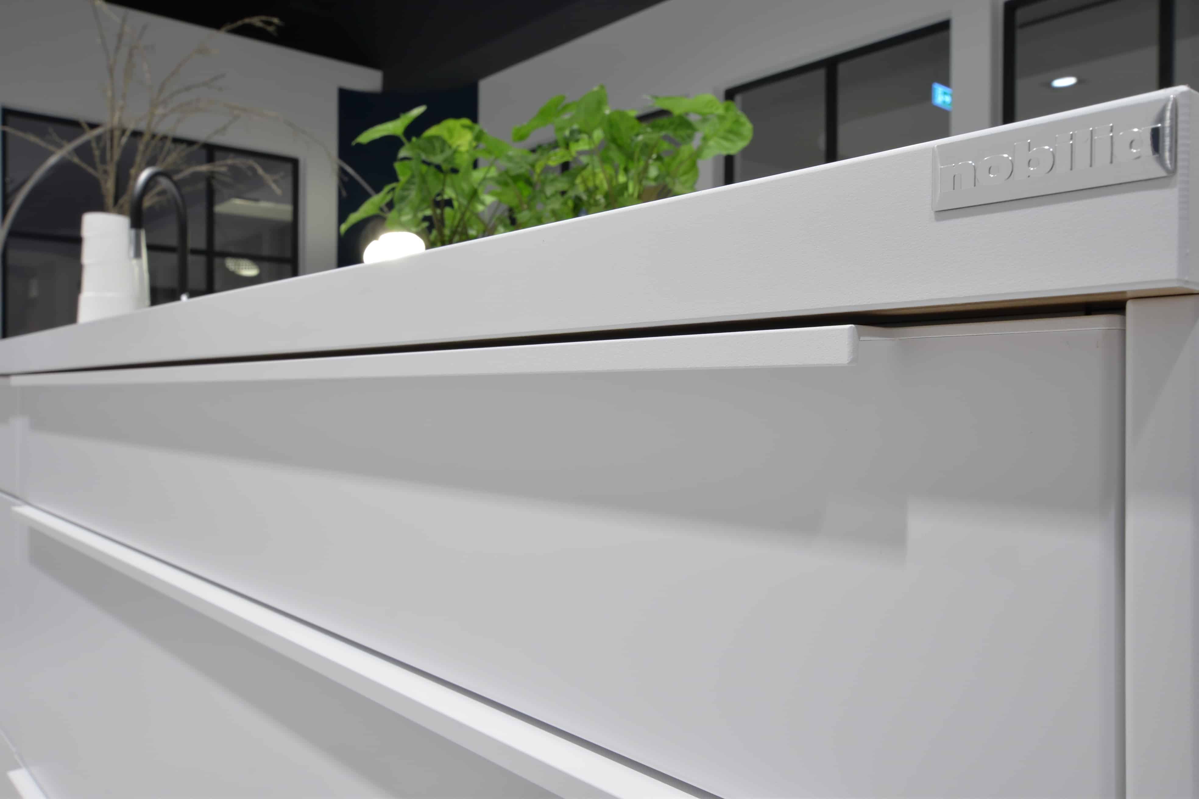 Photo 8 - Poignée profil blanche