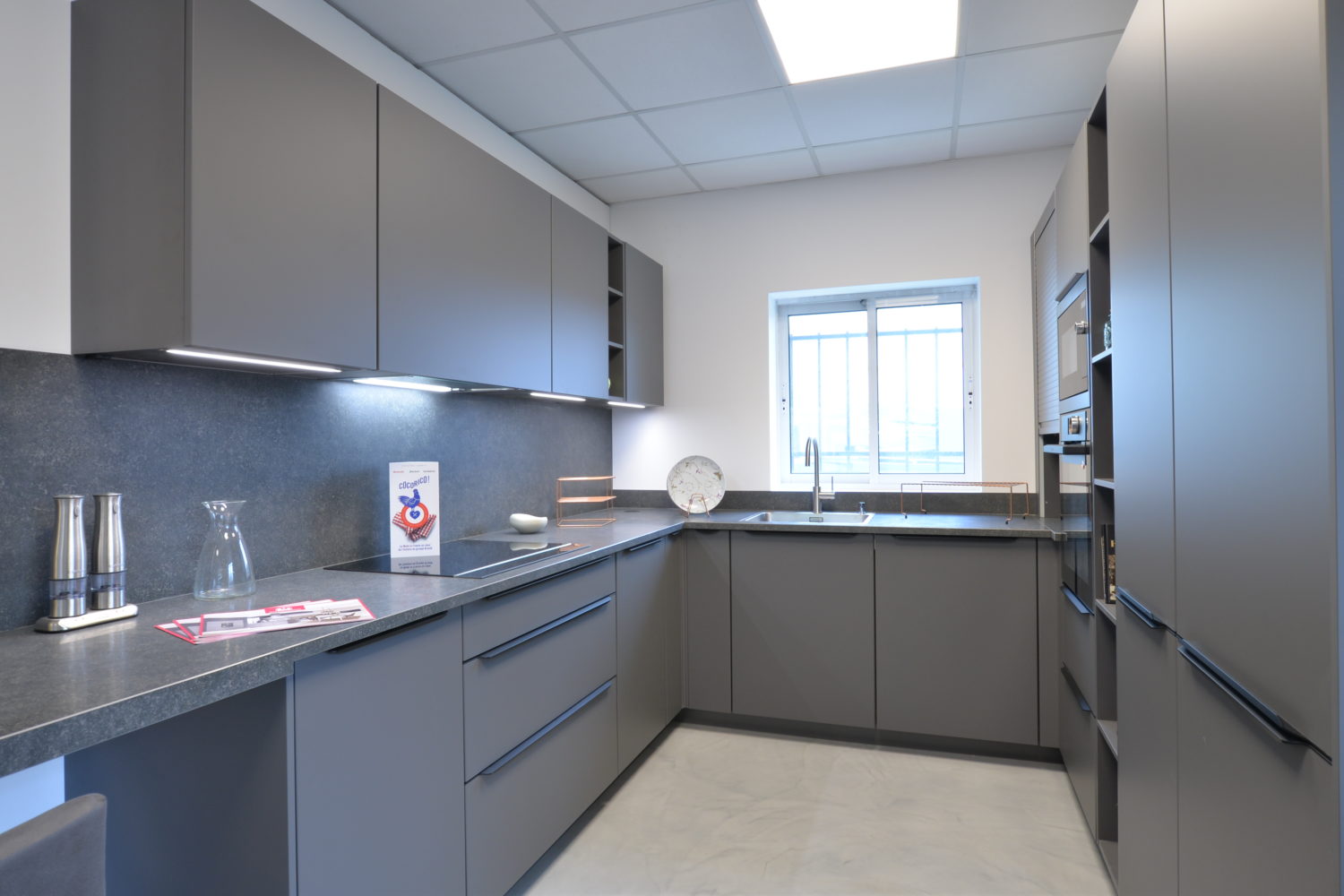 Façades Touch gris ardoise plan en céramique finition Pierre Bleue