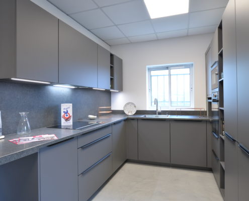 Façades Touch gris ardoise plan en céramique finition Pierre Bleue